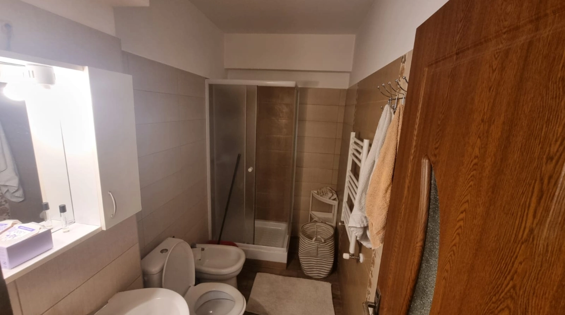 Oferta De inchiriat apartament nou, 3 camere, semidecomandat, 60 mp, Tudor Vladimirescu,  5 min pana la Iulius Mall imagine 5