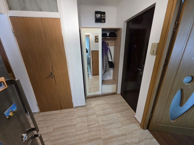 2 camere,  decomandat,  48 mp, de vanzare apartament in zona Mircea cel Batran,   161908
