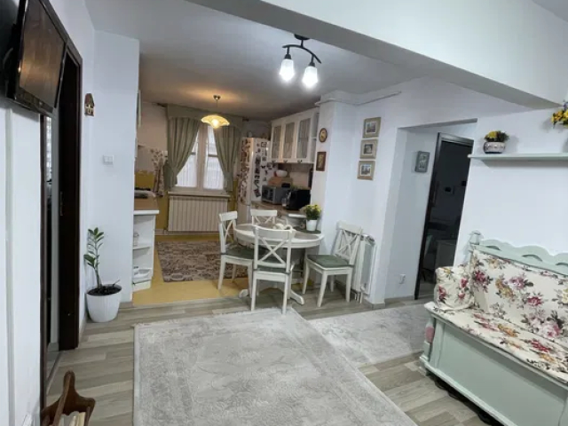 De vanzare apartament, 3 camere,  decomandat,  76 mp, Maratei,   162272