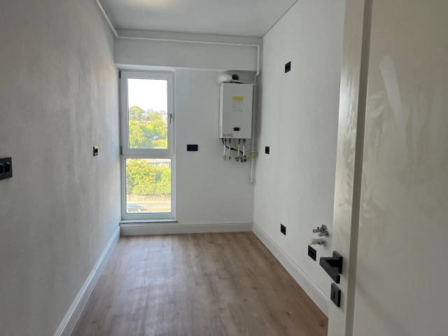 Apartament 3 camere - Tatarasi