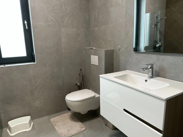 Apartament 4 camere - Bucium