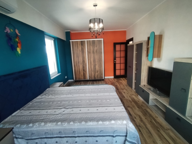 2 camere,  decomandat,  60 mp, de inchiriat apartament in zona Copou,  (Royal Town) 162138