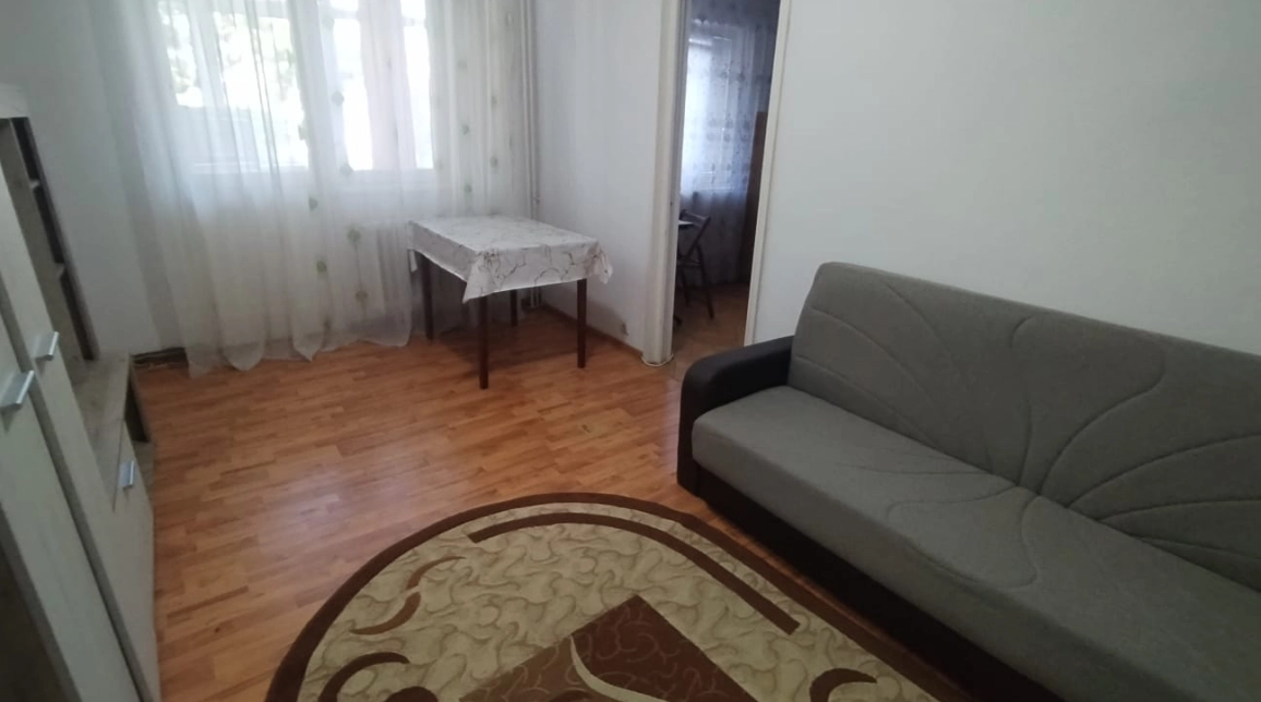 Oferta Apartament, 2 camere nedecomandat, 40 mp, Tatarasi, de inchiriat,  Ateneul Tatarasi imagine 2