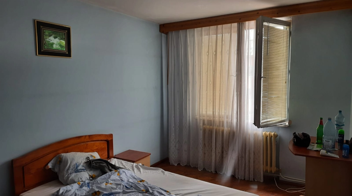 Oferta De vanzare apartament, 4 camere, decomandat, 90 mp, Central,  Colegiul Tehnologic "Spiru Haret" imagine 12