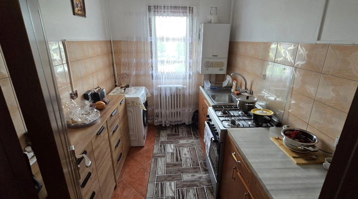 Oferta Apartament, 3 camere semidecomandat, 65 mp, Podu Ros, de vanzare,  Sensul giratoriu imagine 11