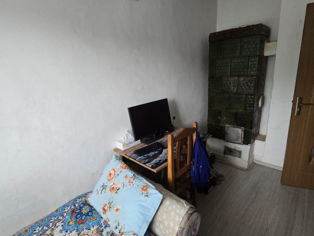De vanzare apartament, 3 camere,  decomandat,  52 mp, Miroslava,  (Family Market) 162487