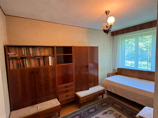 Tudor Vladimirescu apartament  58 mp, 3 camere,  nedecomandat, de vanzare,  (Camin T 17) 162589