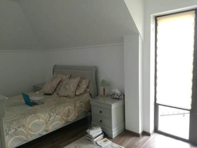 Apartament 6 camere - Valea Lupului