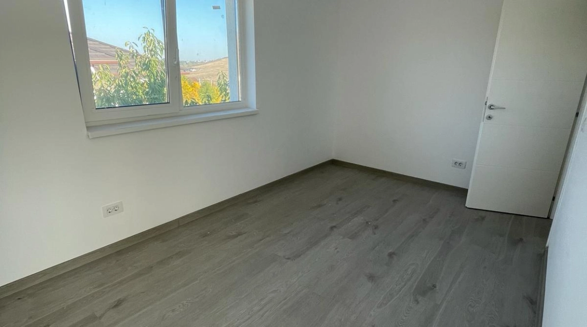 Oferta De vanzare casa, 4 camere, 106 mp, Rediu,  Restaurant Casablanca imagine 3