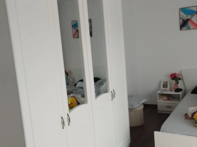 Apartament 5 camere - Valea Adanca
