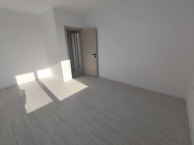 Apartament 4 camere - Popas Pacurari