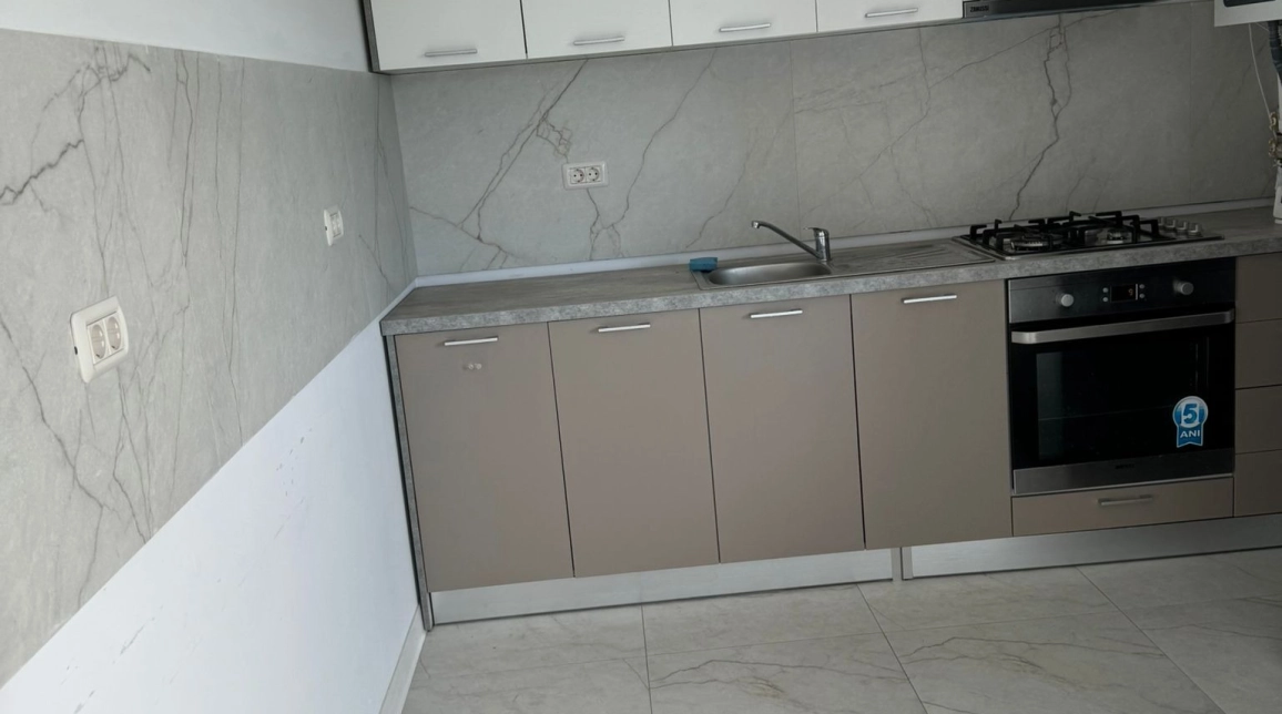 Oferta Casa de vanzare, 3 camere, 90 mp, Miroslava,  la 2.2 km de Primaria Miroslava imagine 4