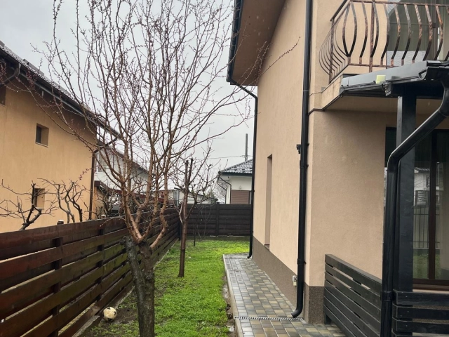 Apartament 4 camere - Valea Adanca