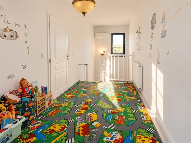 Apartament 3 camere - Miroslava
