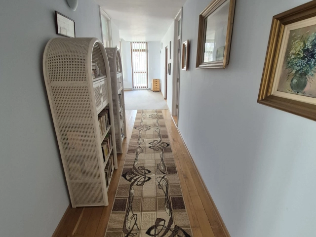 Apartament 10 camere - Podul de Fier