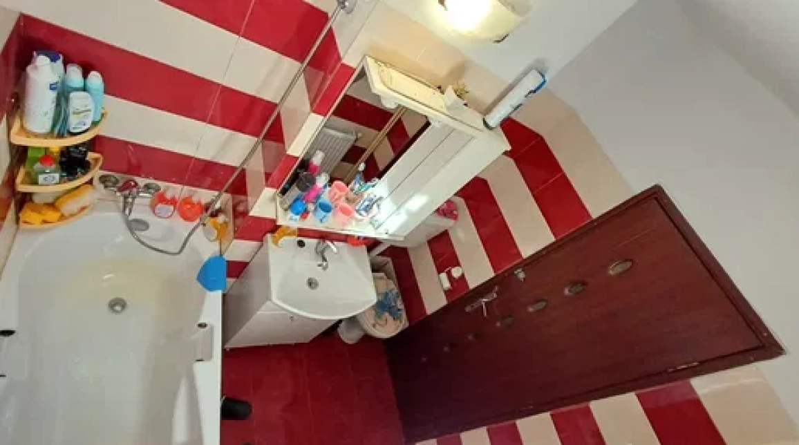 Oferta Darmanesti apartament 59 mp, 3 camere, semidecomandat, de vanzare,  Adrian imagine 8
