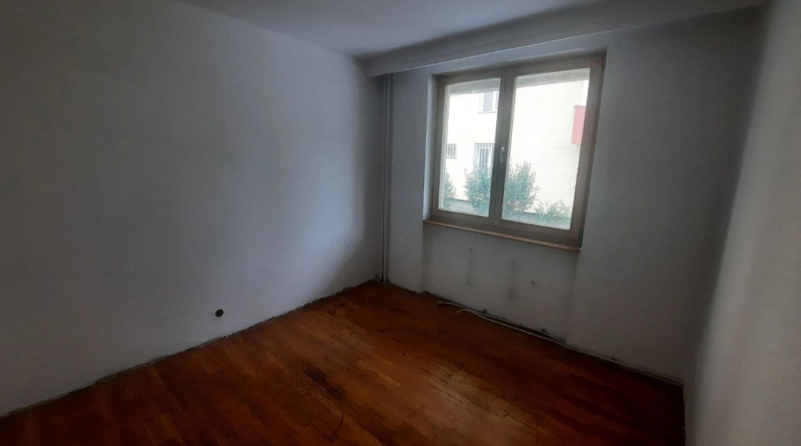 Oferta 3 camere, decomandat, 67 mp, de vanzare apartament in zona Central,  Bulevardul 9 Mai / BNP Casapu imagine 5