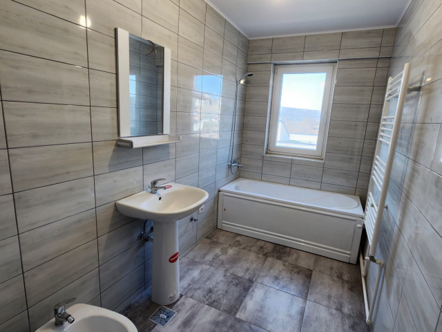 Bucium apartament nou  64 mp, 2 camere,  decomandat, de vanzare,  (800m in spate la Lidl) 160299