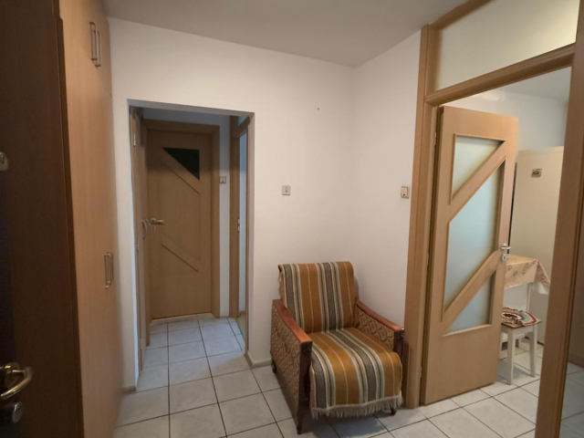 Apartament, 2 camere  decomandat,  46 mp, Centru, de vanzare,  (Podul de fier) 162396