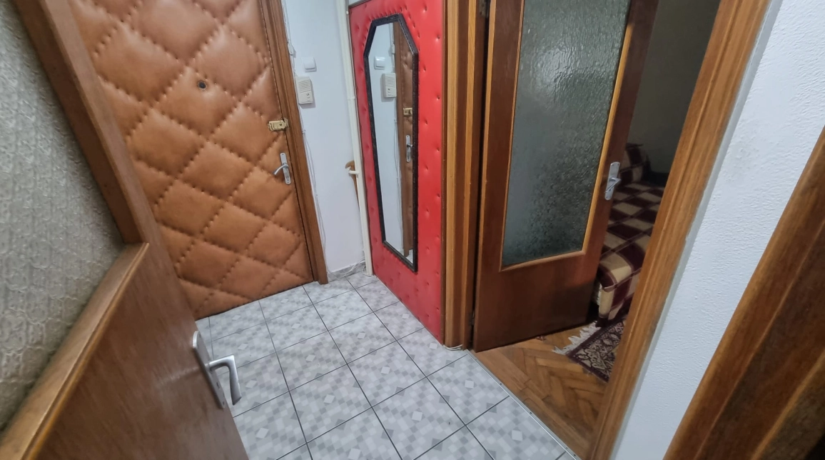 Oferta Tatarasi apartament 54 mp, 2 camere, semidecomandat, de vanzare,  Piata Chirila imagine 7