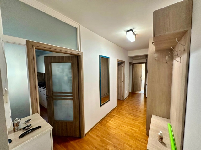 Apartament 3 camere - Valea Lupului