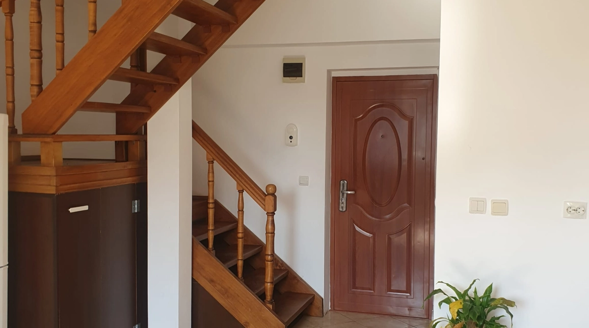 Oferta Calea Romanului apartament 71 mp, 2 camere, duplex, de vanzare,  White Lady imagine 2