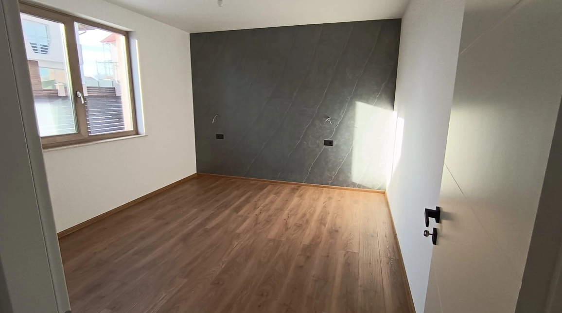 Oferta 3 camere, 95 mp, de vanzare casa in zona Popas Pacurari,  Lucian Blaga, la 250m de Statia de autobuz imagine 4