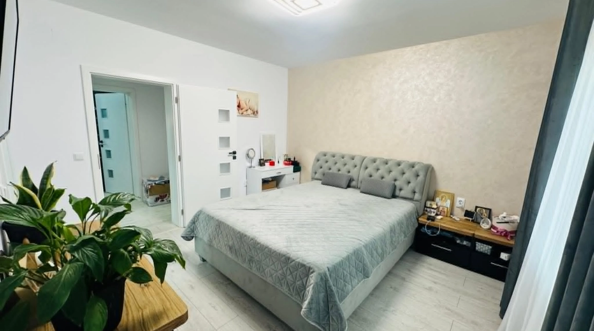 Oferta Casa, 4 camere , 97 mp, Miroslava, de vanzare,  Gaureni imagine 8