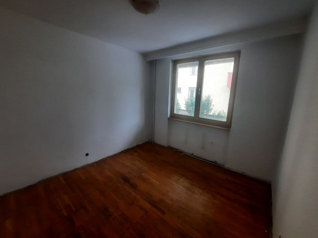 Spatiu comercial Central Bulevardul 9 Mai / BNP Casapu 67mp  160318