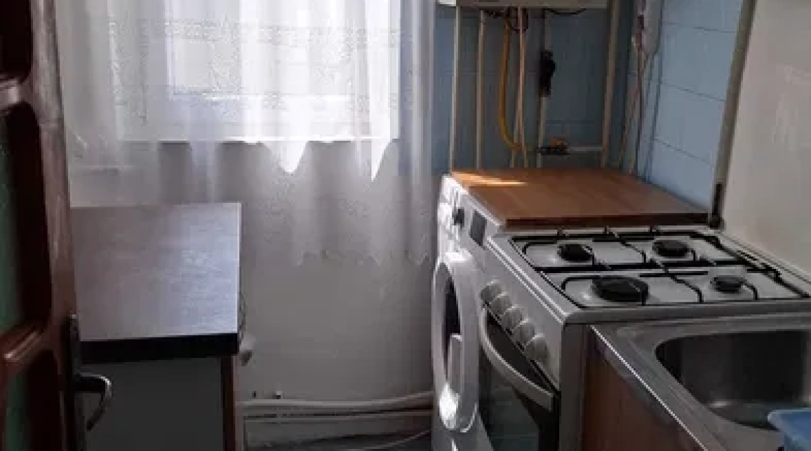 Oferta De inchiriat apartament, 2 camere, decomandat, 0 mp, Alexandru cel Bun,  Liceul Miron Costin imagine 1
