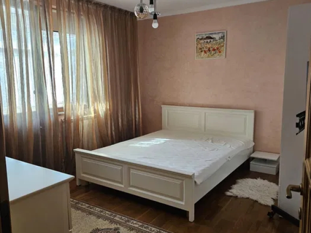 De inchiriat apartament, 2 camere,  decomandat,  56 mp, Precista,   162832