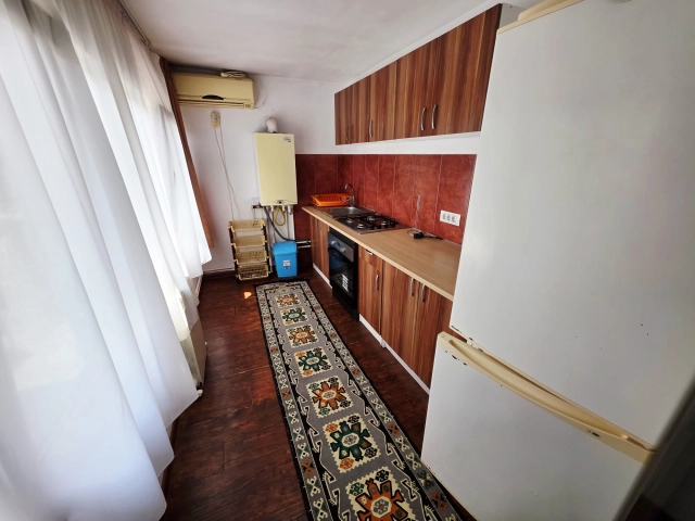 Apartament 3 camere - Centru