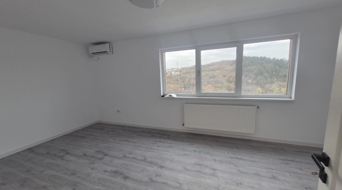 Oferta De vanzare apartament nou, 2 camere, decomandat, 64 mp, Podu Ros,  Pasaj  Socola- Bd Poitiers imagine 1