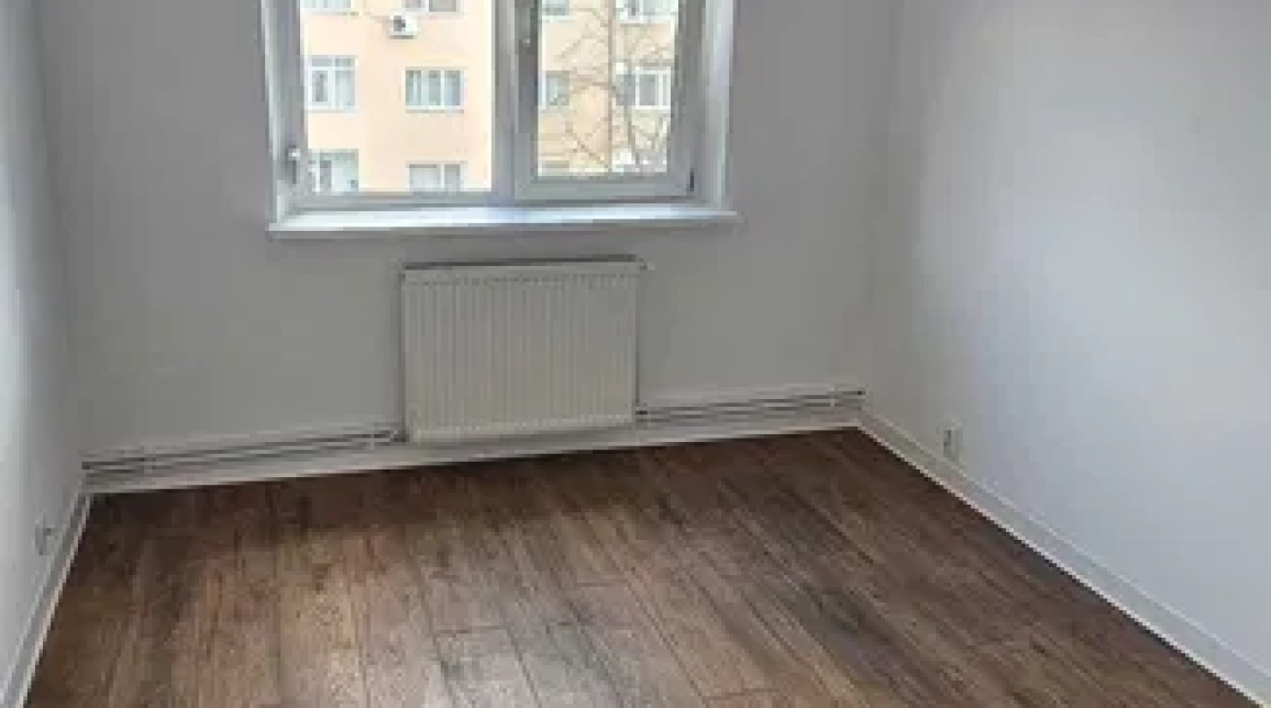 Oferta Apartament, 3 camere decomandat, 72 mp, Nicolina, de vanzare,  Profi Clopotari imagine 4