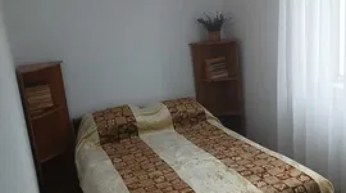 Oferta Apartament, 3 camere semidecomandat, 74 mp, Calea Romanului, de vanzare,  OMV / 6 AM imagine 1