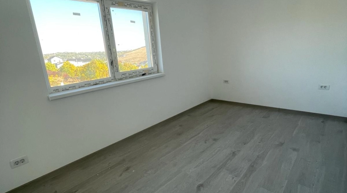 Oferta De vanzare casa, 4 camere, 106 mp, Rediu,  Restaurant Casablanca imagine 2