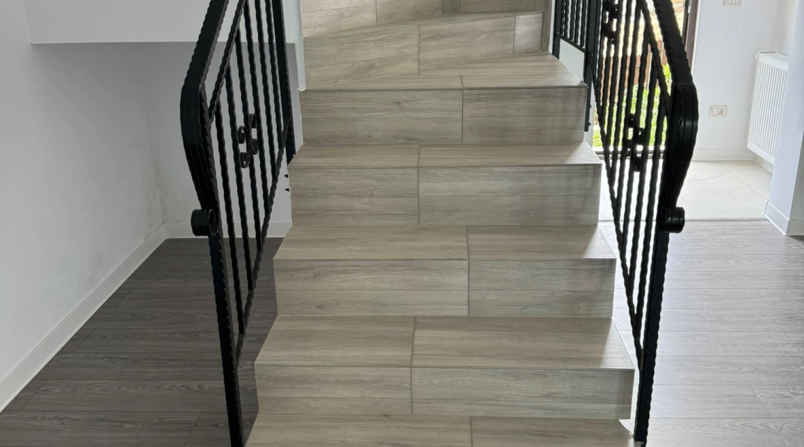 Oferta Casa de vanzare, 3 camere, 90 mp, Miroslava,  la 2.2 km de Primaria Miroslava imagine 2