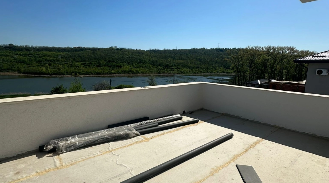 Oferta De vanzare casa, 4 camere, 140 mp, Valea Adanca,  mai jos de 5 drumuri imagine 1