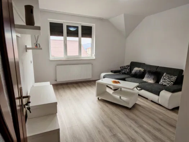 Apartament, 2 camere  decomandat,  80 mp, Calea Romanului, de inchiriat,   162111