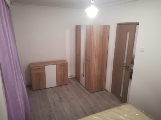 De inchiriat apartament, 2 camere,  nedecomandat,  40 mp, Alexandru cel Bun,  (Lic Miron Costin) 162562