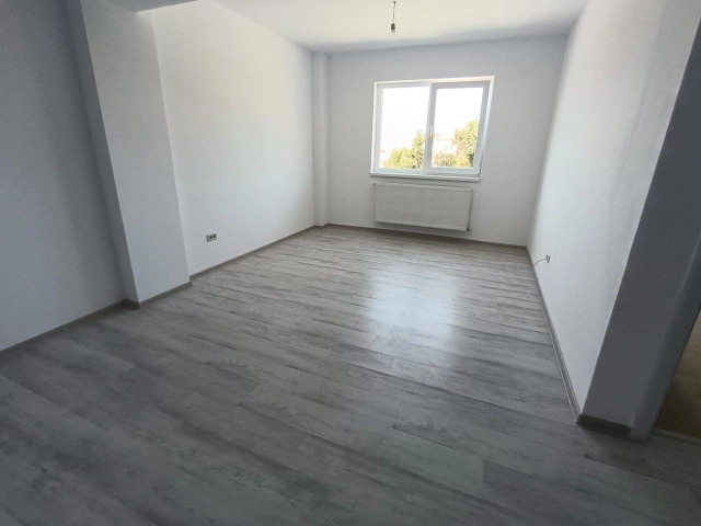 Apartament 3 camere - Popas Pacurari