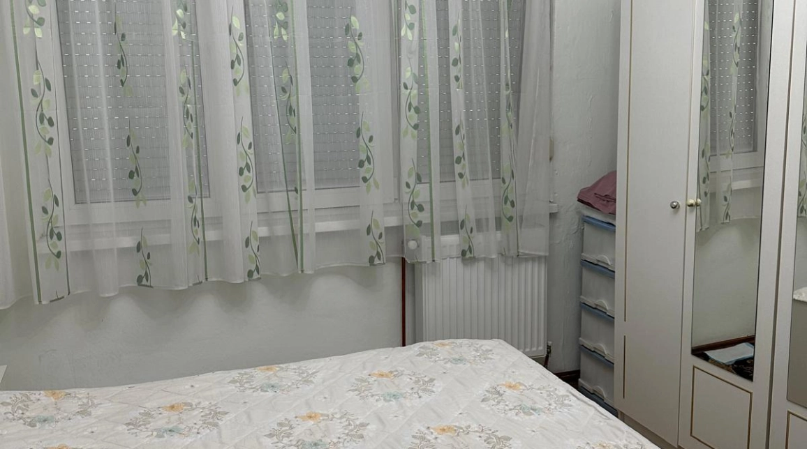 Oferta Apartament, 3 camere semidecomandat, 64 mp, Centru, de vanzare,  Piata Unirii imagine 3