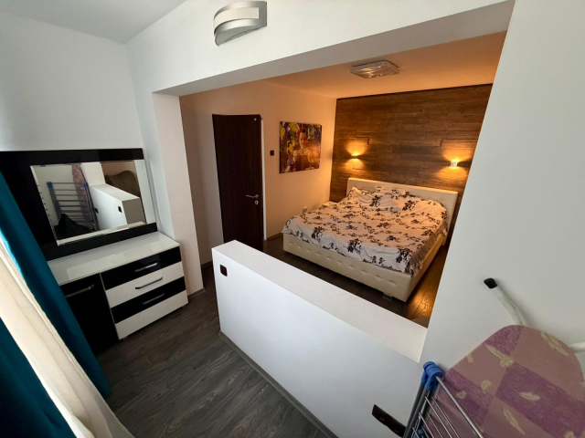 Apartament de vanzare, 2 camere,  nedecomandat,  50 mp, Podu Ros,  (Pasapoarte bulevard) 161785