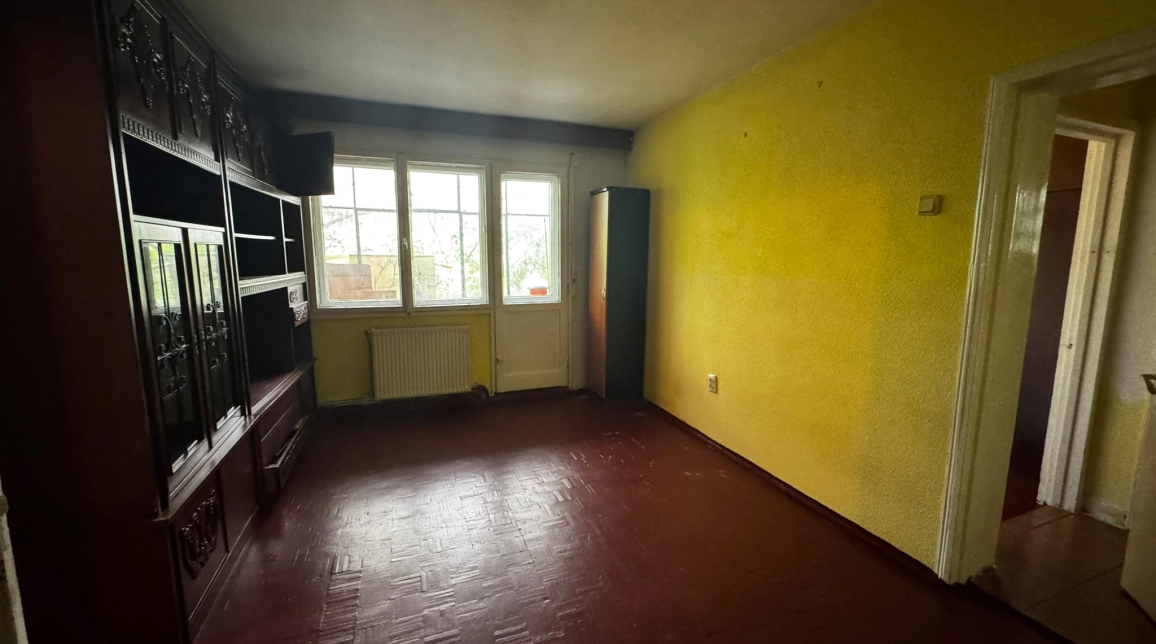 Oferta Apartament, 3 camere semidecomandat, 65 mp, Podu Ros, de vanzare,  Sensul Giratoriu imagine 4