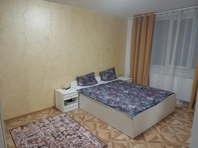 Apartament, 4 camere  decomandat,  82 mp, Calea Romanului, de vanzare,  (6AM ) 162906