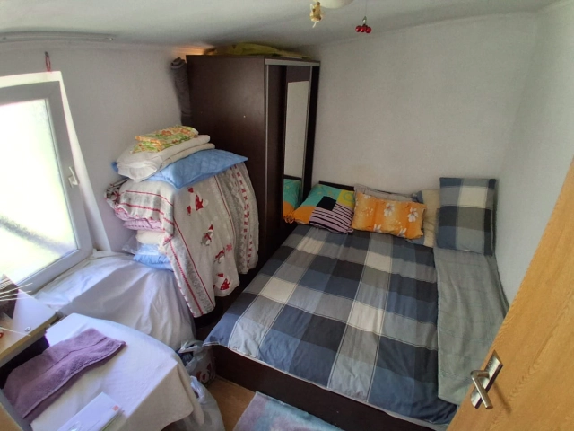 Apartament 5 camere - Tatarasi