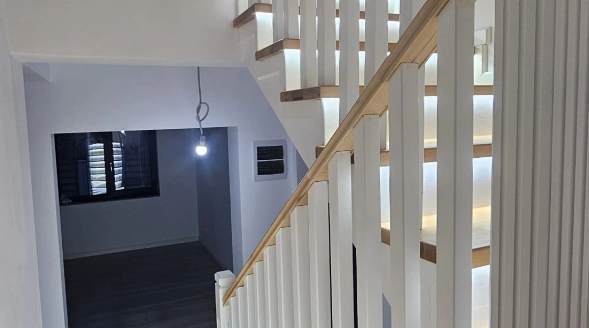 Oferta De vanzare casa, 4 camere, 105 mp, Rediu,  (La asfalt si statie autobus) imagine 1