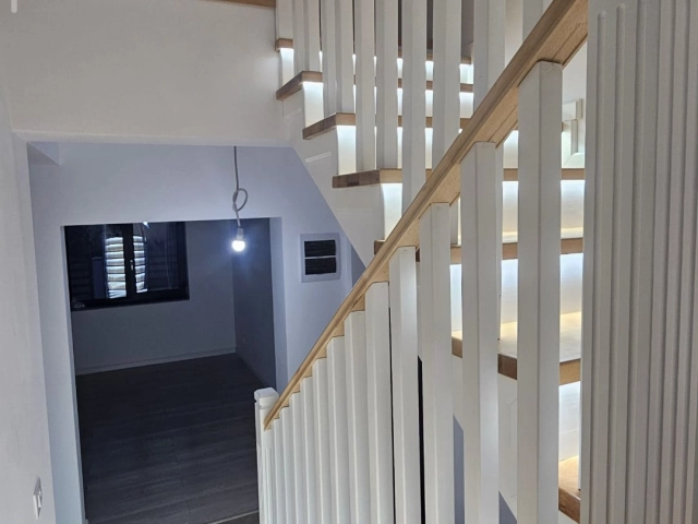 Apartament 4 camere - Rediu
