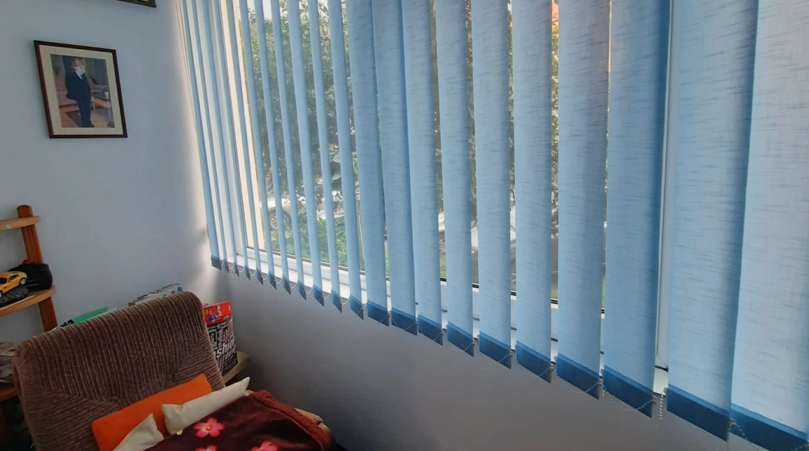 Oferta Apartament, 3 camere decomandat, 69 mp, Central, de vanzare,  Salon Coquette imagine 8