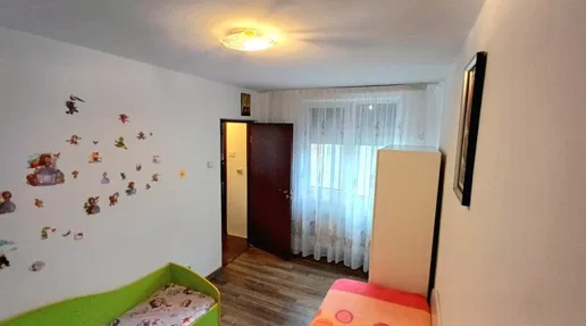 Oferta Darmanesti apartament 59 mp, 3 camere, semidecomandat, de vanzare,  Adrian imagine 5